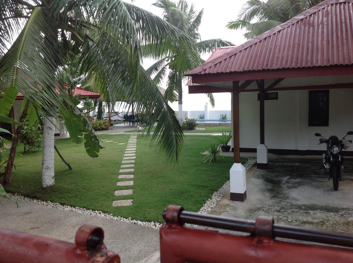 Bamboo Beachhouse Dormitory Garcia Hernandez Екстериор снимка