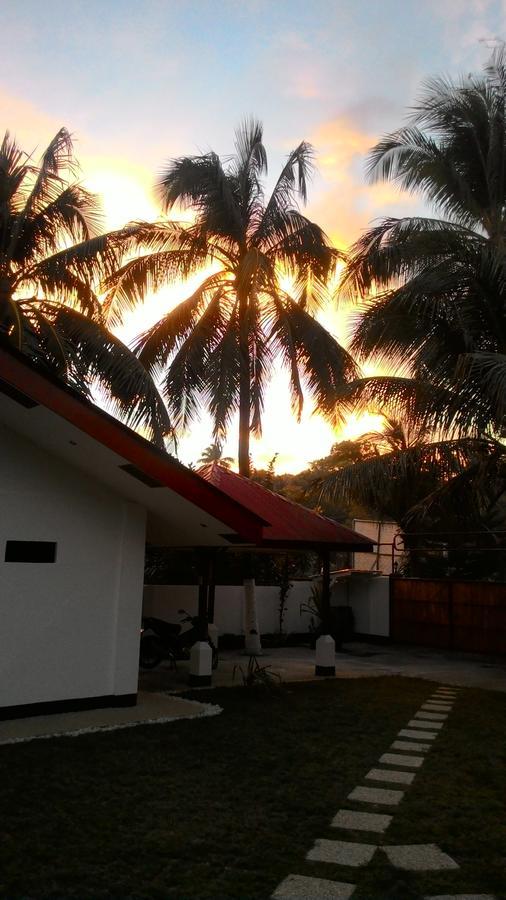 Bamboo Beachhouse Dormitory Garcia Hernandez Екстериор снимка