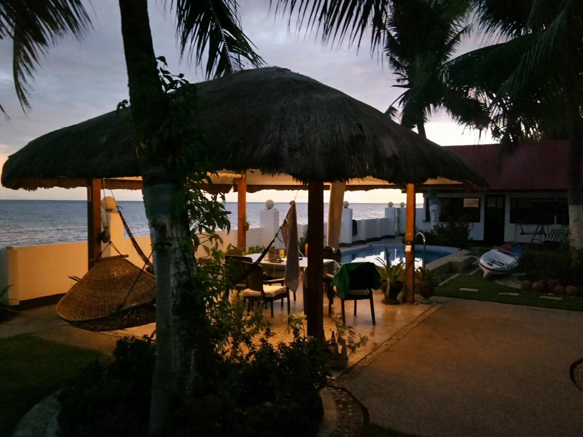 Bamboo Beachhouse Dormitory Garcia Hernandez Екстериор снимка