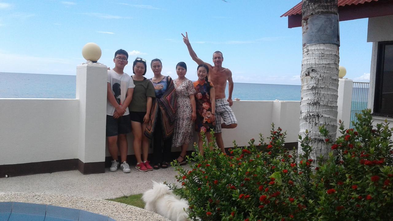Bamboo Beachhouse Dormitory Garcia Hernandez Екстериор снимка